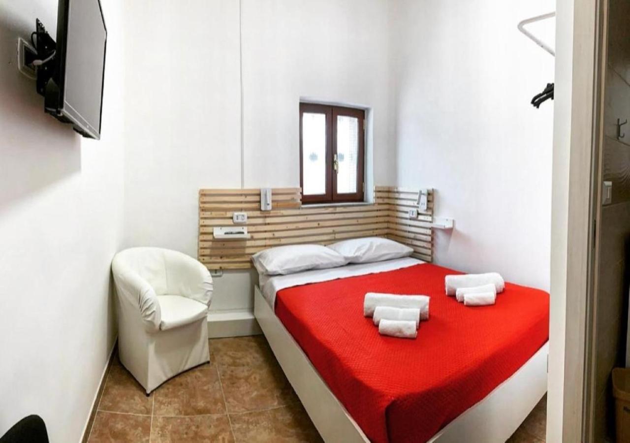 Miris Home Fast And Comfortable With Self Check In 8 Minutes Walk Near Naples Airport Экстерьер фото
