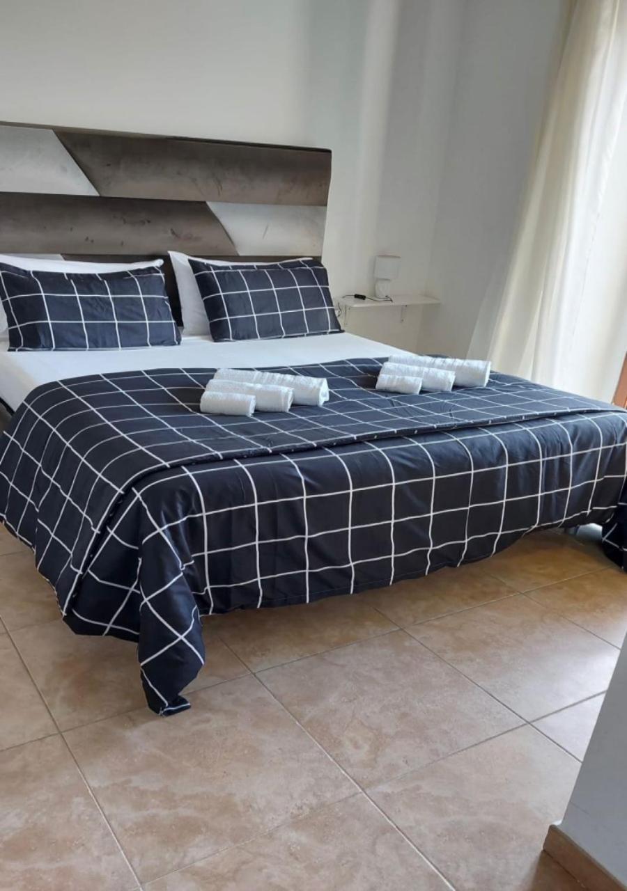 Miris Home Fast And Comfortable With Self Check In 8 Minutes Walk Near Naples Airport Экстерьер фото